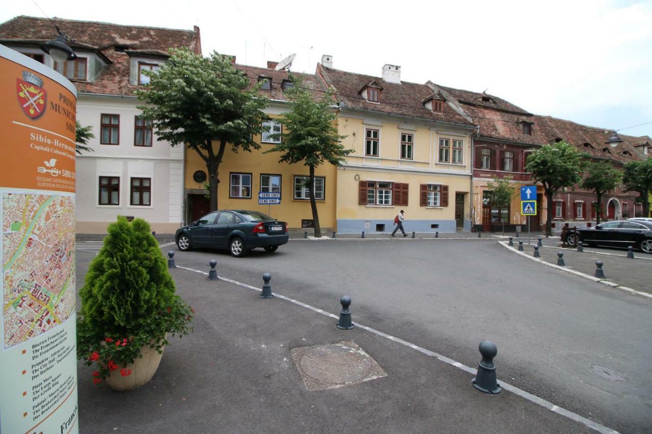 Anne'S House Appartement Sibiu Buitenkant foto